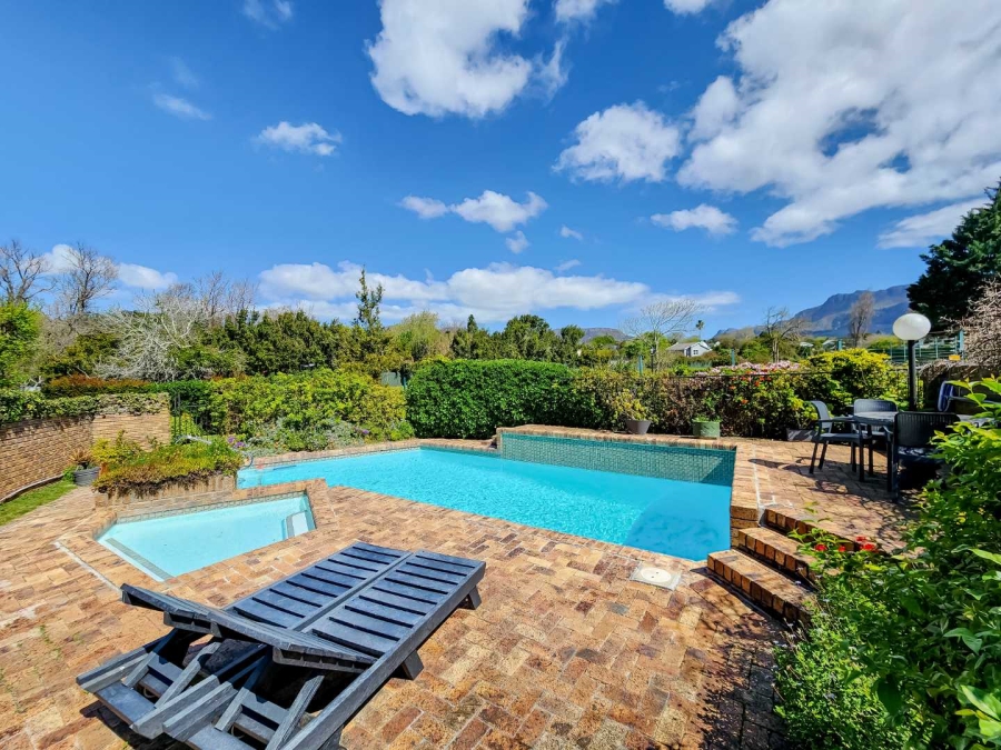 2 Bedroom Property for Sale in Plumstead Western Cape